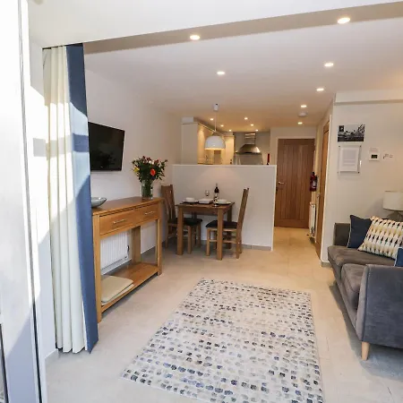 Pennington * Ambleside